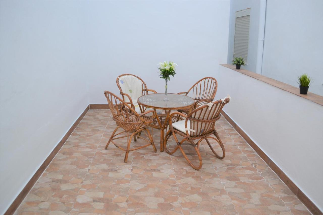 Genius Apartments Аликанте Экстерьер фото