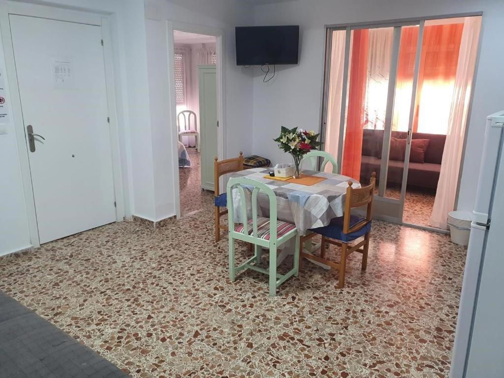 Genius Apartments Аликанте Экстерьер фото