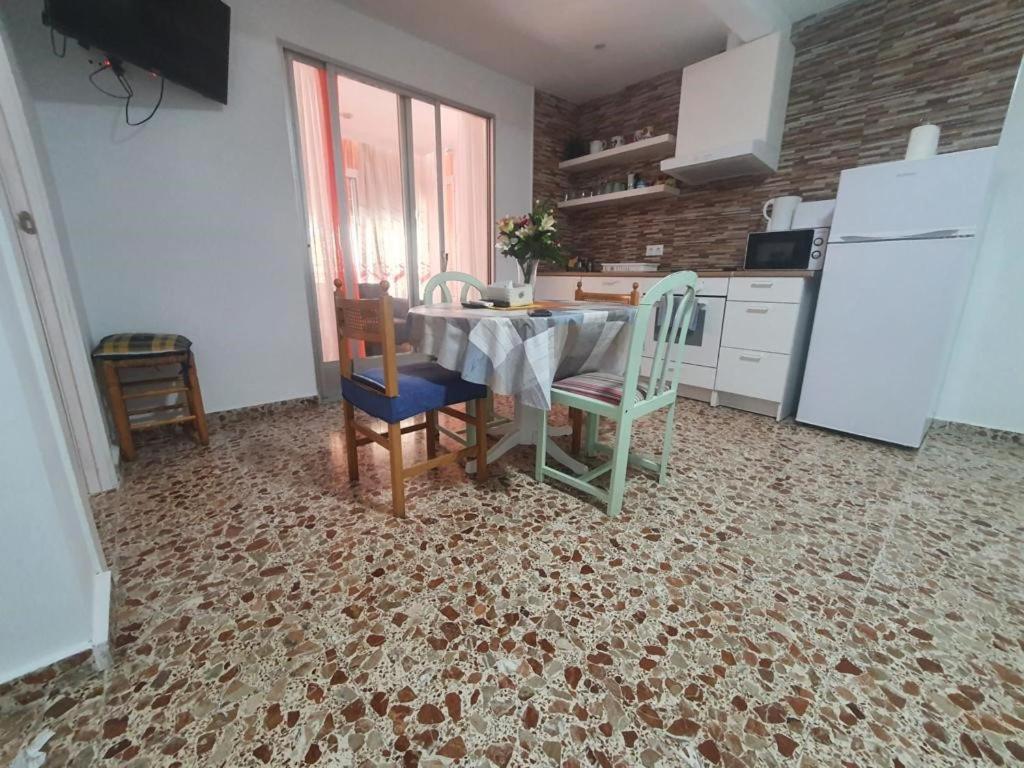 Genius Apartments Аликанте Экстерьер фото
